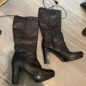 Max & Co. Heeled Boots